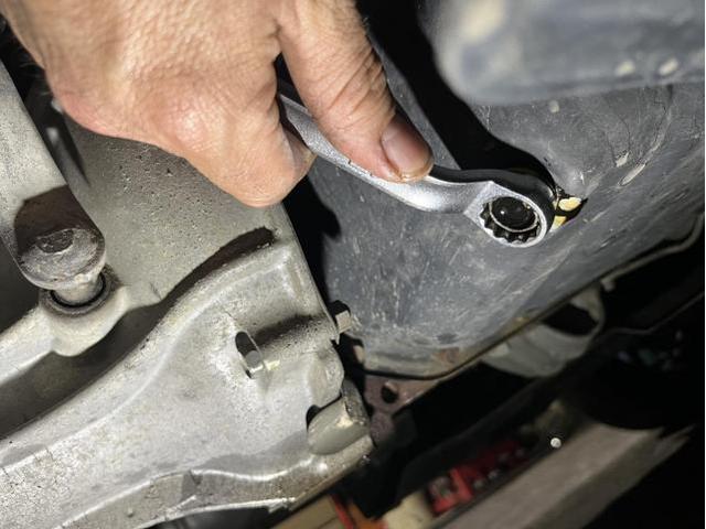 三菱　ミニキャブバン　ガソリン車用(オイル交換)　メンテナンス　エンジンオイル　オイルエレメント　交換　佐賀県　三養基郡　みやき町　みやき