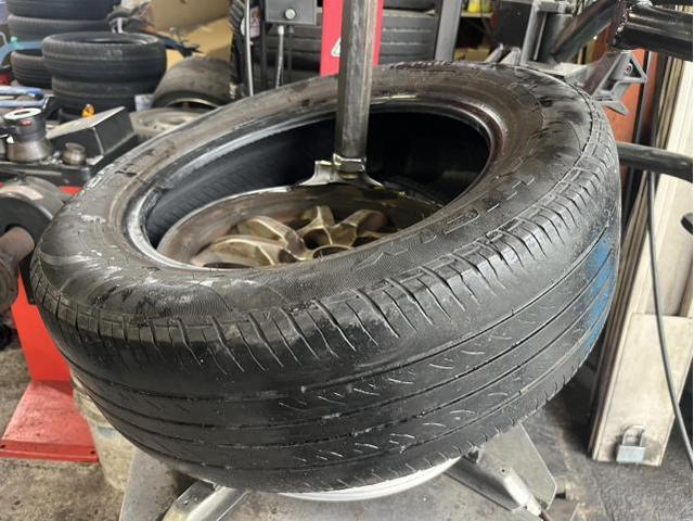 トヨタ　プリウス&alpha;　S　メンテナンス・日常点検　タイヤ　交換　バランス調整　佐賀県　三養基郡　みやき町　みやき