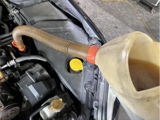 スバル　レガシィＢ４　2.0GTスペックB　ガソリン車用(オイル交換)　メンテナンス　エンジンオイル　オイルエレメント　交換　オイル漏れ止め剤　注入　佐賀県　三養基郡　みやき町　みやき