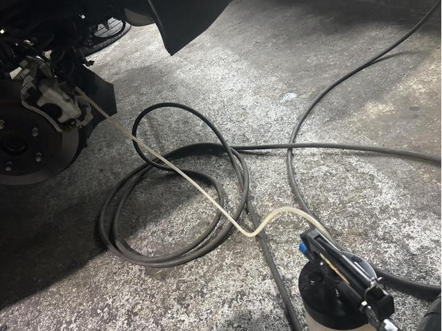 トヨタ　ハリアー　Z　車検　法定点検　分解整備　メンテナンス　エンジンオイル　オイルエレメント　ブレーキフルード　エアコンフィルター　交換　オイルラインクリーナー　注入　佐賀県　三養基郡　みやき町　みやき