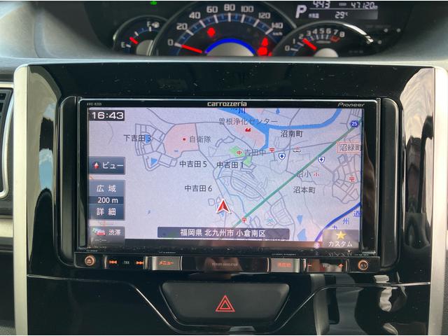 スタッフ紹介3