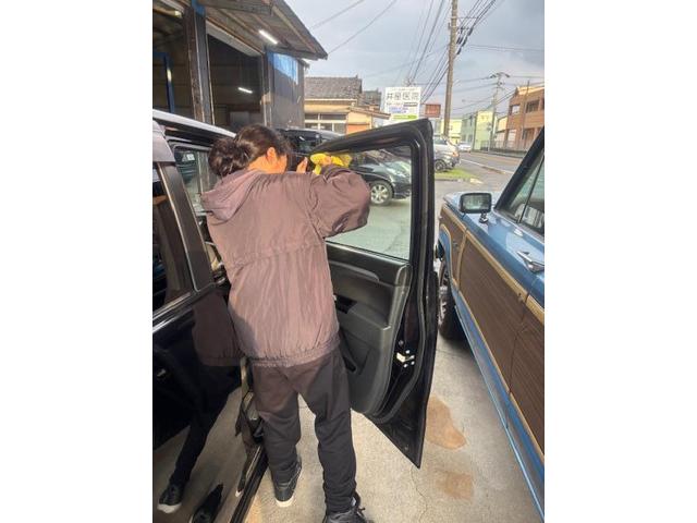 スズキ　ワゴンＲ　車内清掃