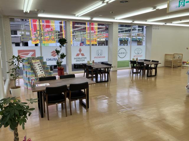 フラット７ 福岡久留米店 株式会社ジーワイ・オート サービス紹介の2つ目