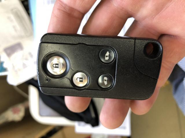 ホンダ フリード キーレス電池交換 小林市 カーズリース 修理 取付 グーネットピット ホンダ フリード キーレス電池交換 小林市 カーズリース 修理 取付 グーネットピット