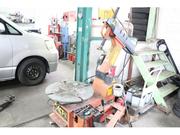 タイヤは車が地面と接する「足」になる部分です