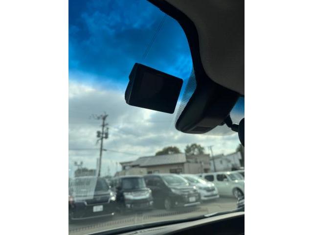 ホンダ　フリードハイブリッド　電装品取付