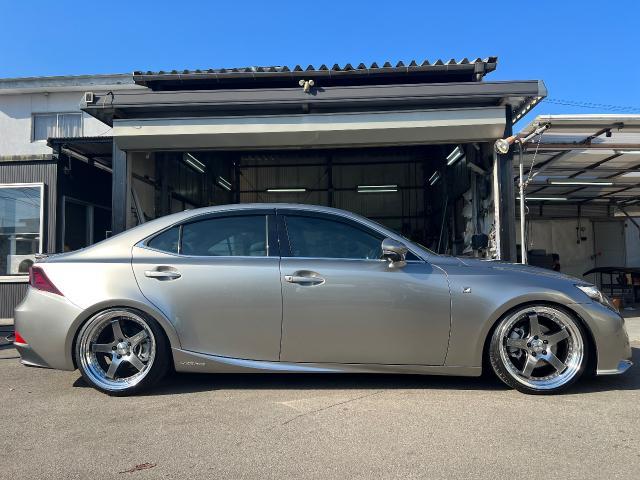 レクサスIS 車高調、ホイール、テールランプ取付 宮崎県日向市 レクサスIS 車高調、ホイール、テールランプ取付 宮崎県日向市