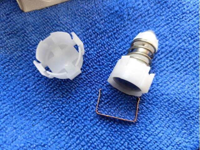 トヨタ　ヴォクシー　ホーンならない　クラクションならない　エアバック修理　ノア　内装補修・修理　ホーン修理　ZRR80　ヘイストオートモービル　熊本市北区植木町