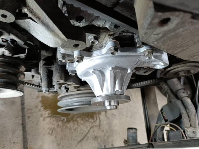 いすゞ　エルフトラック　メンテナンス・日常点検　ウォーターポンプ　交換　ヘイストオートモービル　熊本市北区植木町舞尾