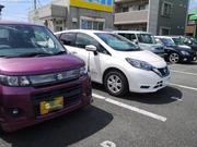 販売車両へは納車前に各部の点検・整備を実施して納車いたします。