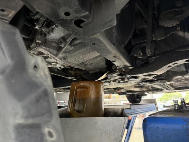 【プリウスα】 ATF交換(ミッションオイル交換) 
/ 鹿児島市・姶良市・谷山・吉野・中山・国産車・輸入車・持込みパーツ対応!土日営業中!