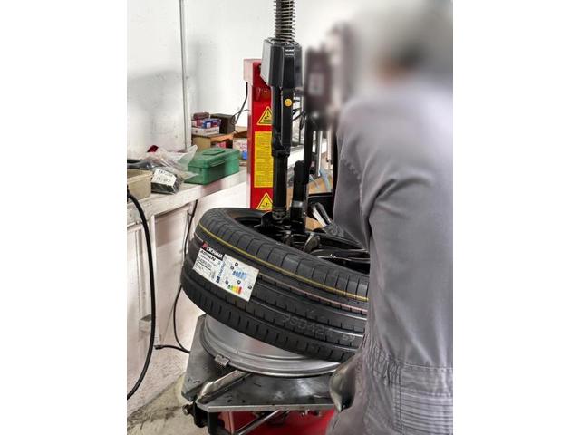 【ポルシェ／ボクスター】　タイヤ交換　
／　鹿児島市・姶良市・谷山・吉野・中山・国産車・輸入車・持込みパーツ対応！土日営業中！