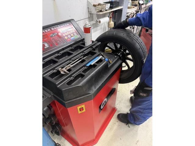 【スズキ／スイフトスポーツ】　タイヤ組み換え　
鹿児島市・姶良市・谷山・吉野・中山・国産車・輸入車・持込みパーツ対応！土日営業中！