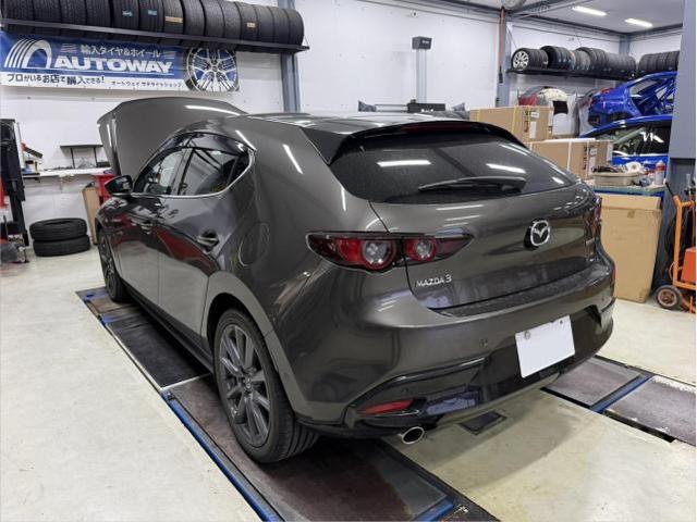 【マツダ／Mazda3】　オイル交換
鹿児島市・姶良市・谷山・吉野・中山・国産車・輸入車・持込みパーツ対応！土日営業中！