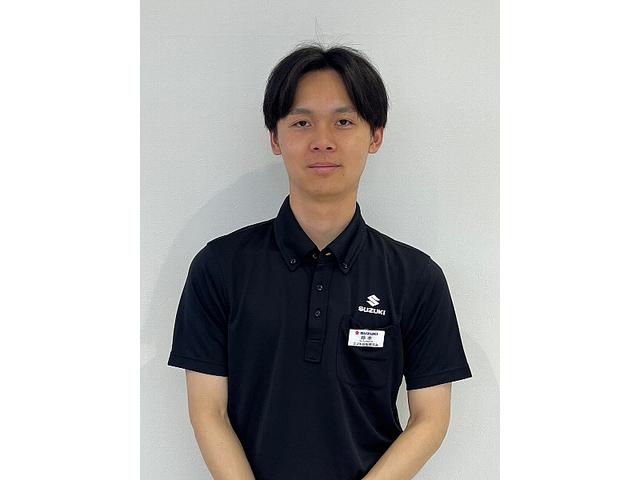 スタッフ紹介3