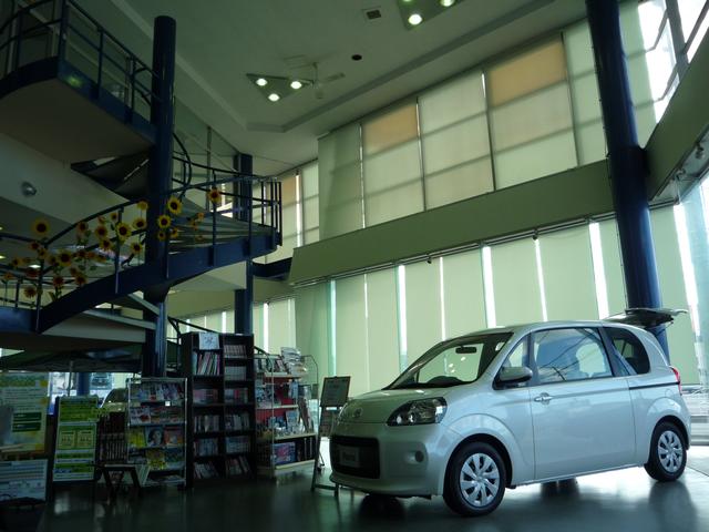 山形トヨペット(株) 中古車ランド米沢(3枚目)