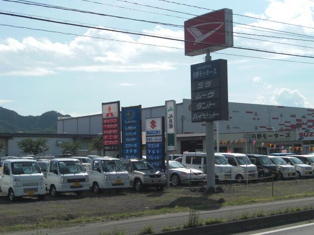 国道４号沿い白石ＩＣから車で約３分です！大きなダイハツの看板が目印です！