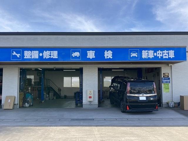 優秀なメカニックが皆様の愛車をメンテナンス致します。