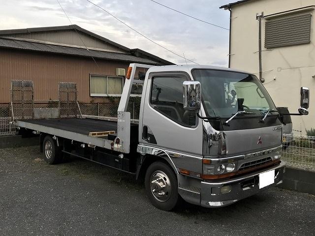 積載車完備。納車や引き取りもＯＫ。万が一の事故引き上げにも対応致します。