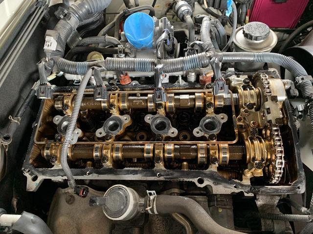 トヨタ　ランドクルーザープラド　ヘッドカバーパッキン交換