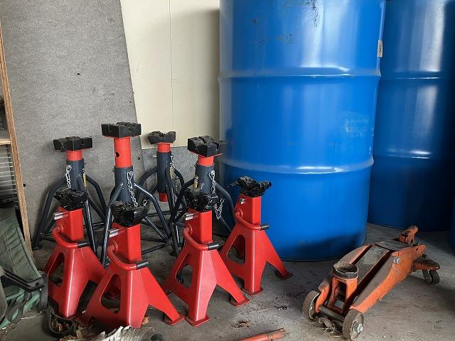 少人数で経営しておりますので、ご来店の際は事前にご連絡を頂けると幸いです。