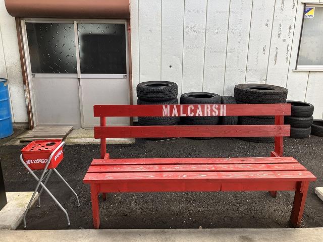 屋外には喫煙スペースもご用意しております。