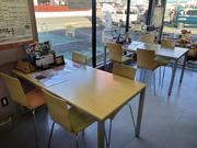 ごゆっくりお寛ぎ頂ける店内スペースとなっております。