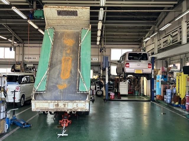 軽自動車からトラックまで対応致します。お車のことでお困りならまずはお電話にて度相談下さいませ。