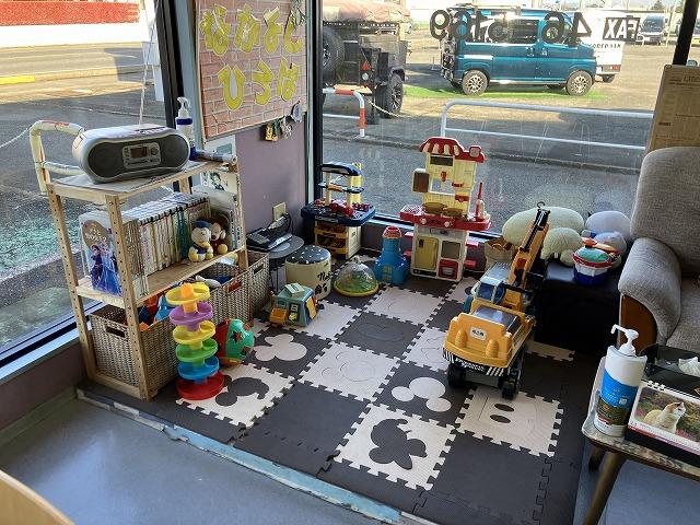 キッズスペースもご用意しておりますのでお子様連れも安心してご来店下さい。