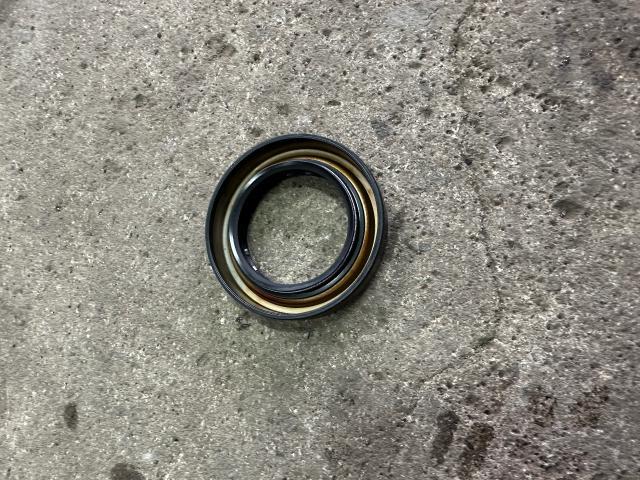 トヨタ　ヴォクシー　ミッション・駆動系修理・整備