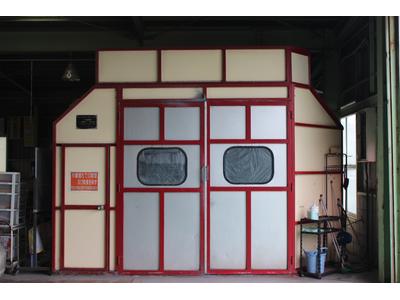 自社塗装ブース完備！