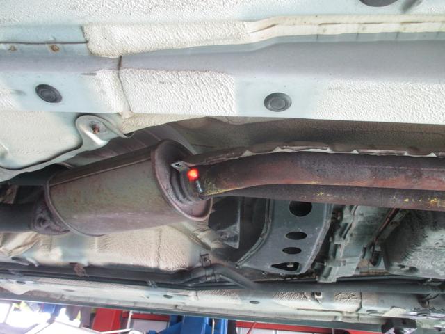 マフラー溶接作業