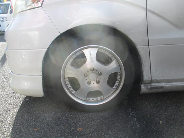 ブレーキ踏むたびにギュギュって変な音でご来店