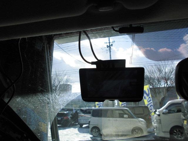 トヨタ　カローラフィルダー　ドラレコ取り付け