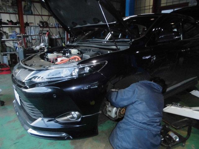 ハリアーハイブリッド　純正足廻りに交換作業