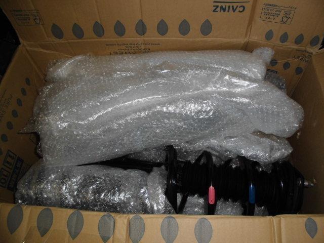 ハリアーハイブリッド　純正足廻りに交換作業