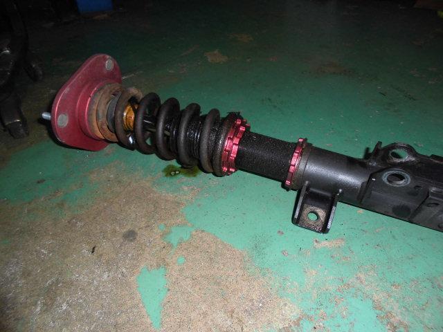 ハリアーハイブリッド　純正足廻りに交換作業