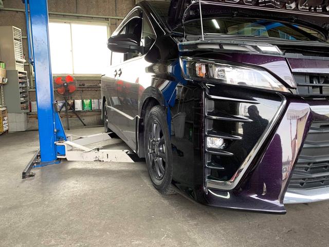 ８０系ヴォクシー　車高調取付