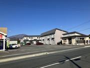 当社入口にはお食事処柏屋さんがございます。