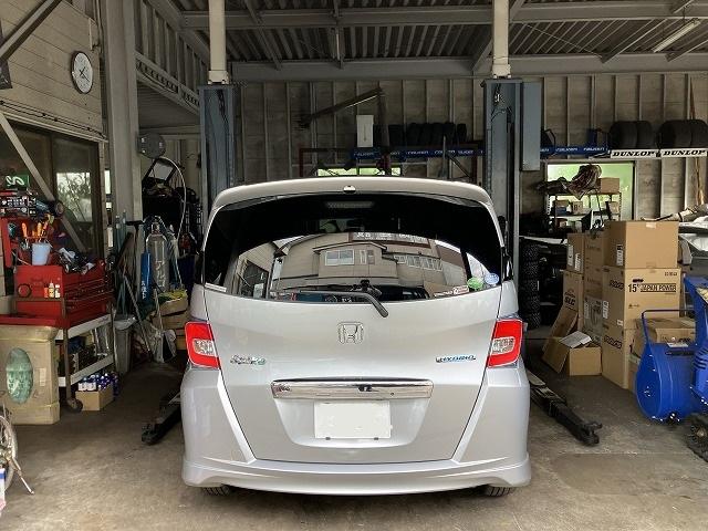 車検、点検受付中。車検は期限がございますのでお早めにご相談下さい。