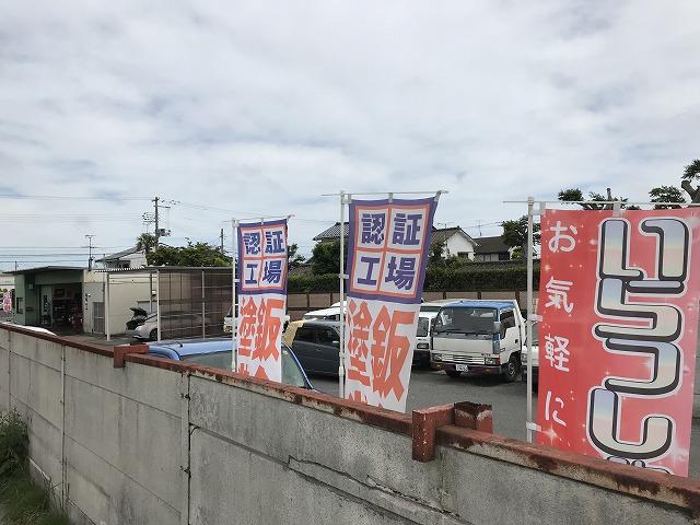 大通りからは幟が目印になります。