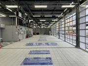 自社で指定工場を併設しています。ご納車前の整備、お乗り頂いてからのメンテナンスを自社で対応します。