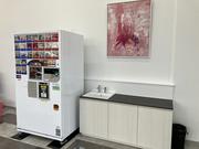 店内ではお好きなお飲み物をどうぞ。