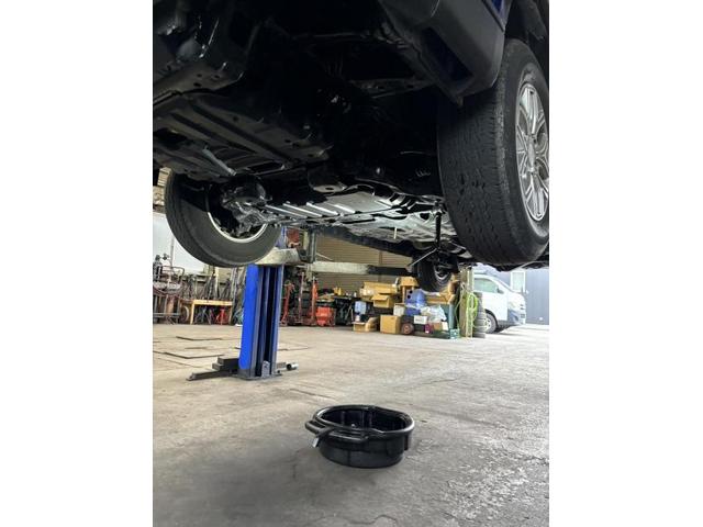 トヨタ　レジアスエースバン（KDH２０６V）エンジンオイル交換