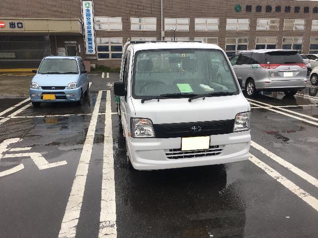 スバルサンバー 車検入庫頂きました。