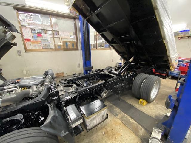 いすゞ エルフ 車検整備 下廻り塗装