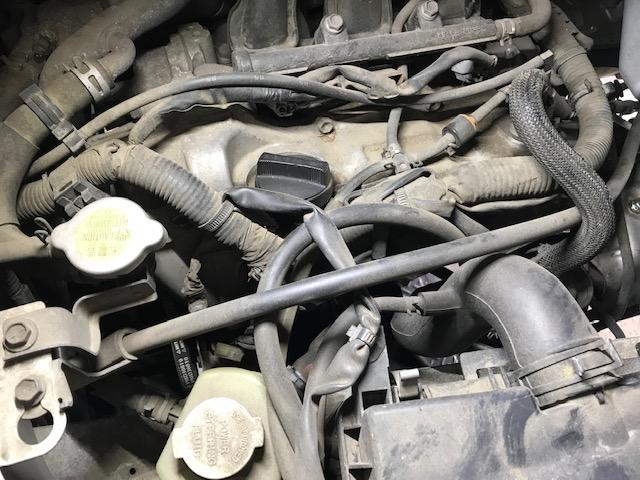 ハイゼットカーゴ　オイル漏れ　タペットカバーパッキン交換