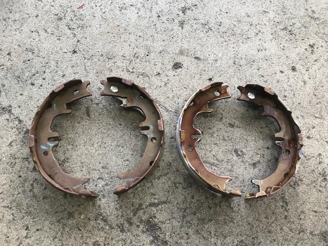 トヨタ　イプサム　ブレーキ修理　前後ディスクロータ交換　サイドライニング交換