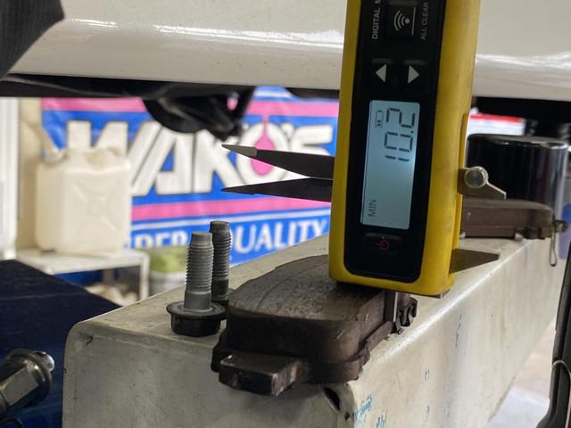 トヨタ　イプサム　ブレーキ修理　前後ディスクロータ交換　サイドライニング交換