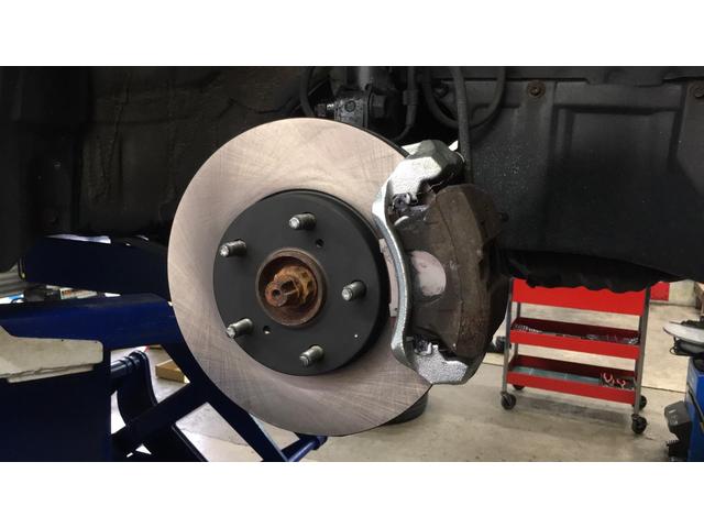 トヨタ　イプサム　ブレーキ修理　前後ディスクロータ交換　サイドライニング交換